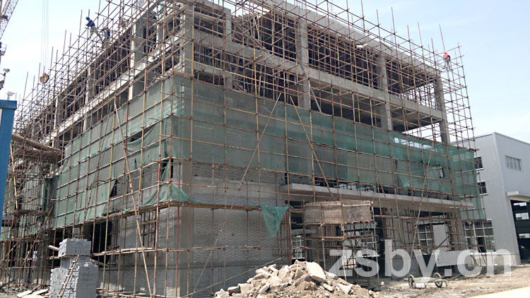 宙斯泵業(yè)在建中的綜合存儲(chǔ)倉(cāng)庫(kù)