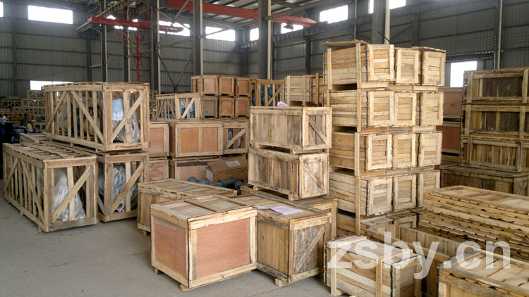 宙斯泵業(yè)裝箱車間